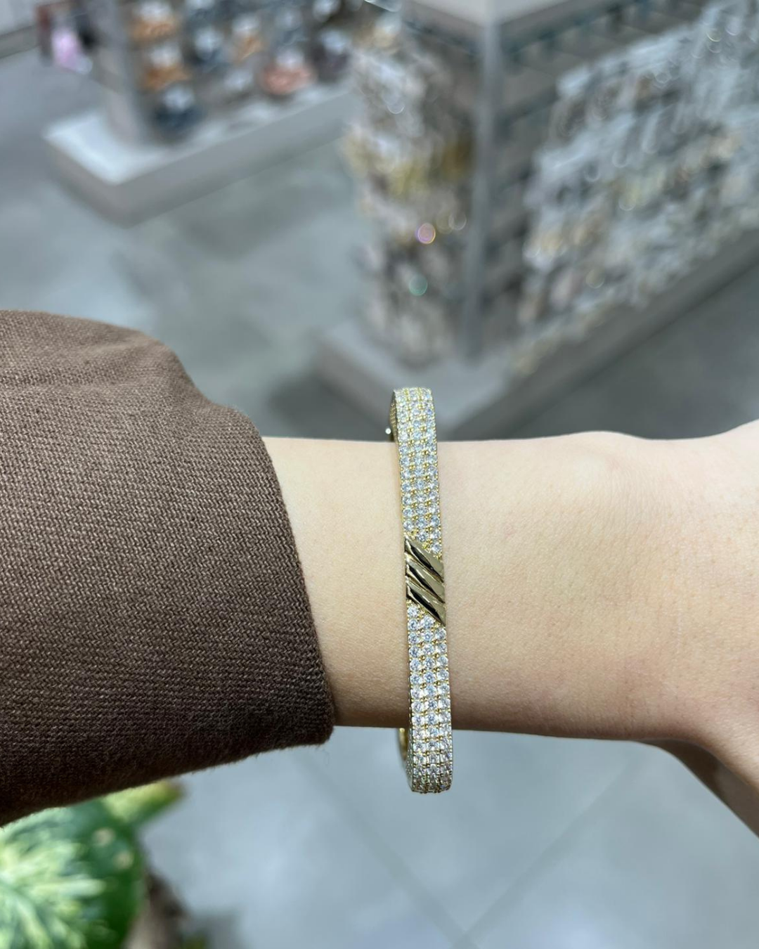 Xuping Kelepçe Taşlı Kare Model - Tradylinn